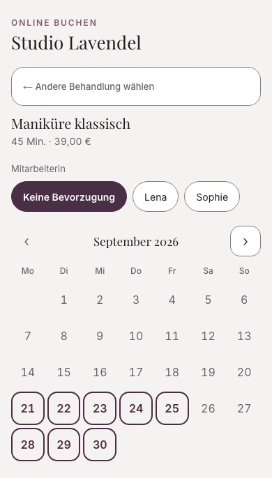 Buchungsseite: Kalendermonat mit freien Tagen, Mitarbeiterinnen-Auswahl darüber